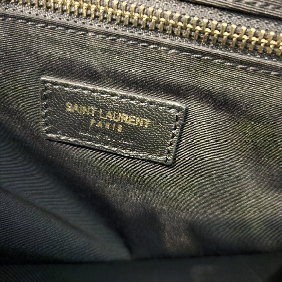 YsL ICARE Maxi Shopping Bag made with quilted lambskin - Picture 6 of 10